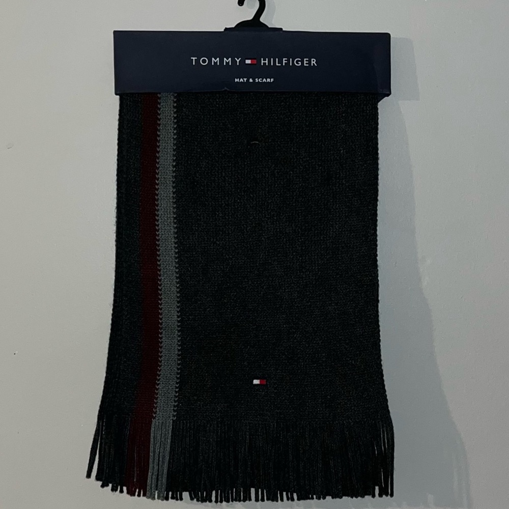 Tommy Hilfiger Men’s Scarf